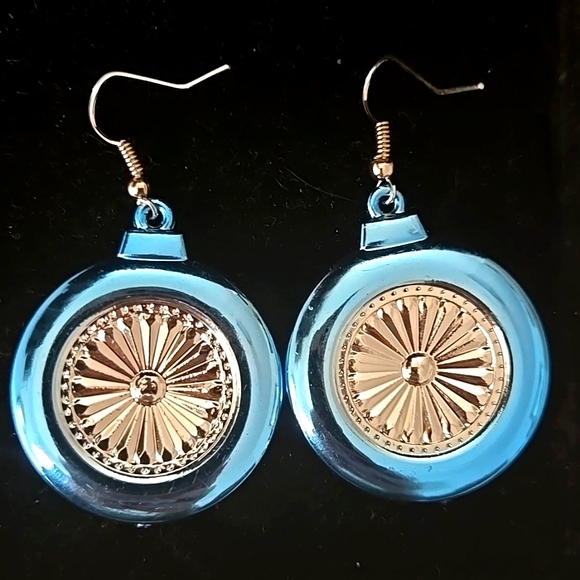 Vintage Glass Light Blue and Silver Christmas Ornament Earrings, RARE! - Picture 1 of 3